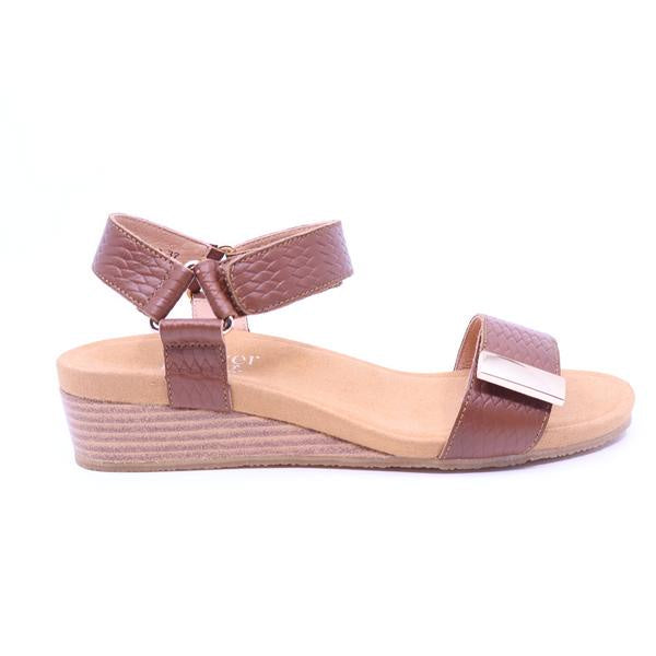 Silver Lining Utica Caramel Embossed