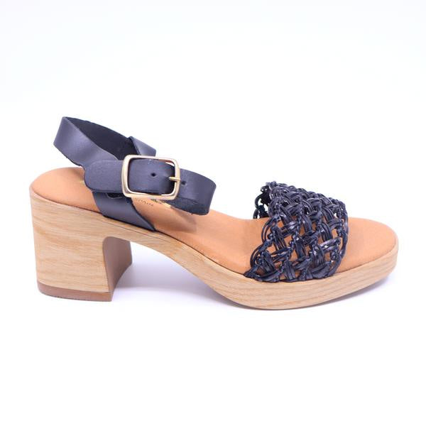 Zeta Brenda Rafia Negro