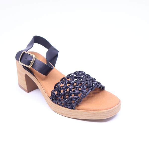 Zeta Brenda Rafia Negro